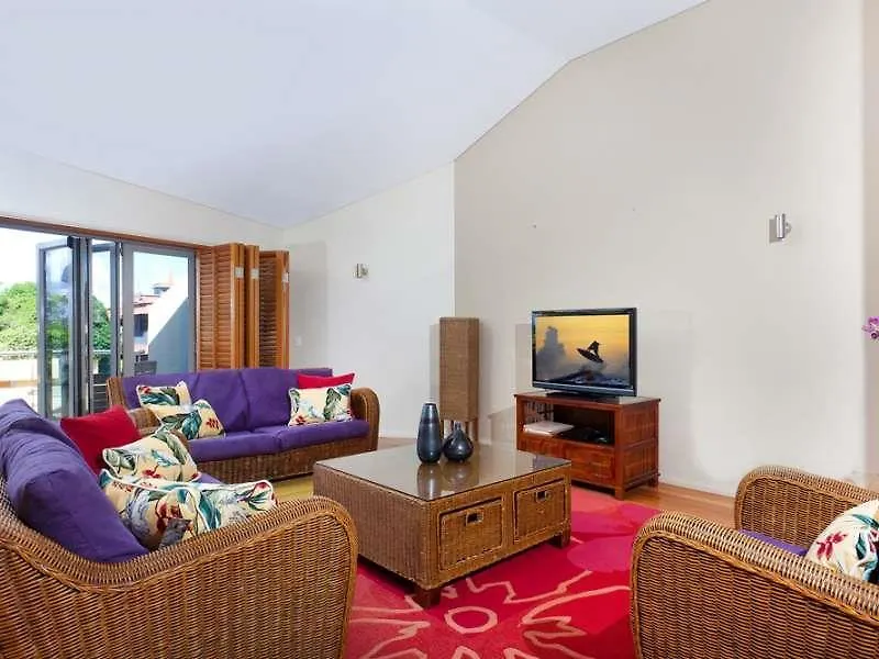 Byron Bay Accom Unit 1 2 Fletcher Street Pipis On The Beach 1